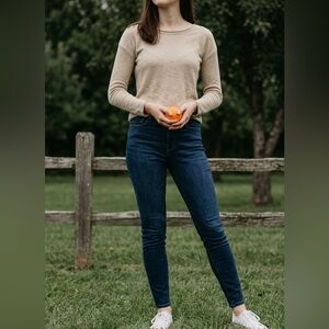 $149 Good American jeans Women’s size 14 - 18 Good Waist high rise skinny